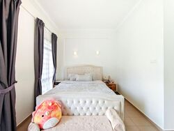 Silahis Apartments (D15), Apartment #574151371